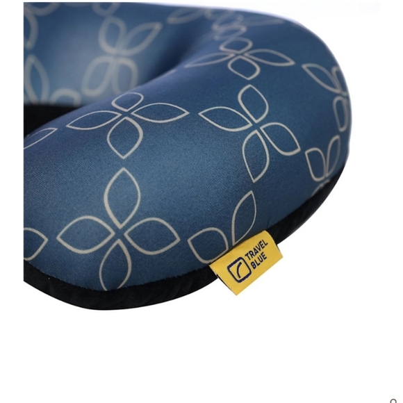 TRAVEL BLUE DESTINATION COMFORT TRAVEL NECK PILLOW - Picture 5 of 7